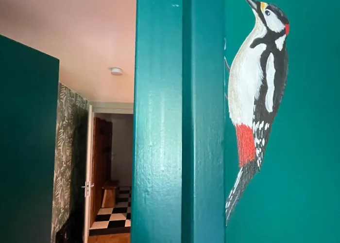 Ivy Near Amsterdam Oudendijk